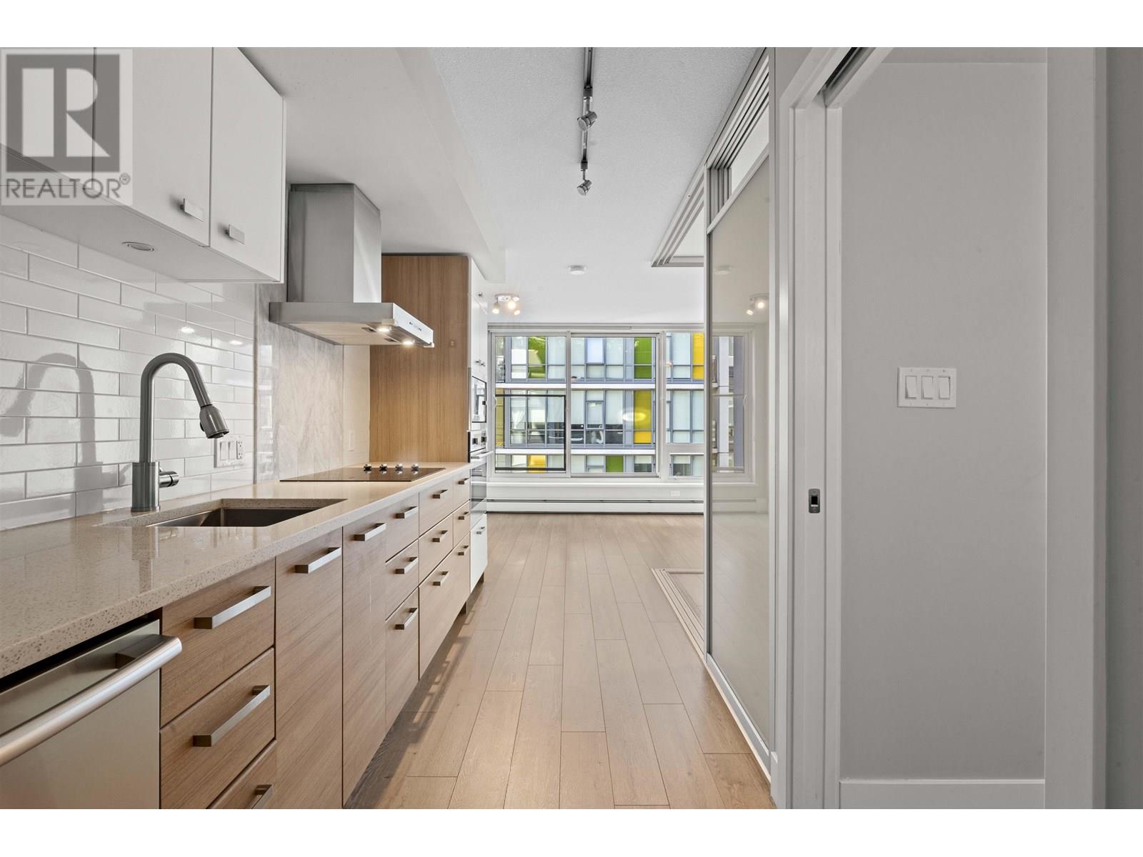 516 1783 Manitoba Street Property Photo 3