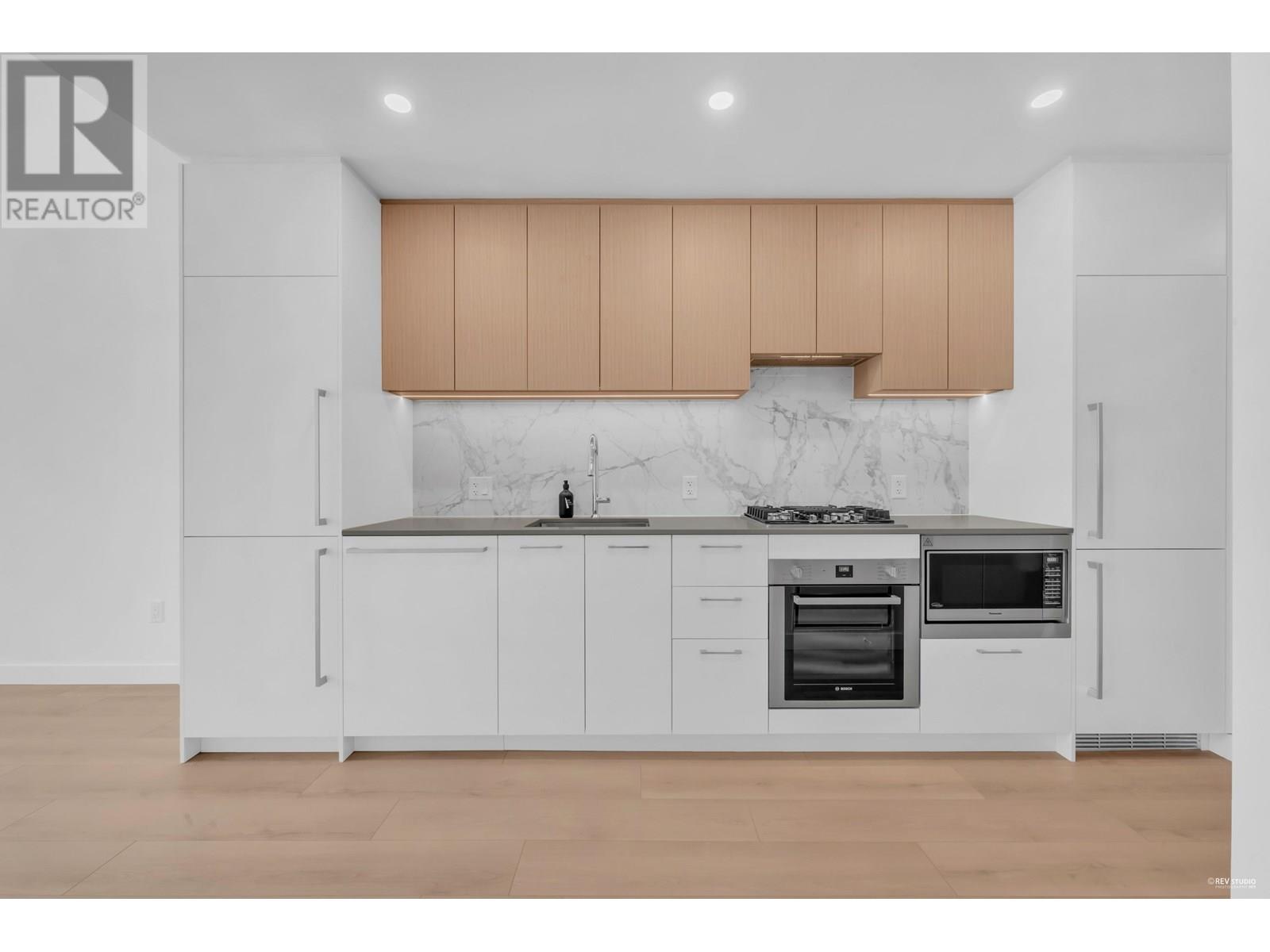 1507 6468 Willingdon Avenue Property Photo 1