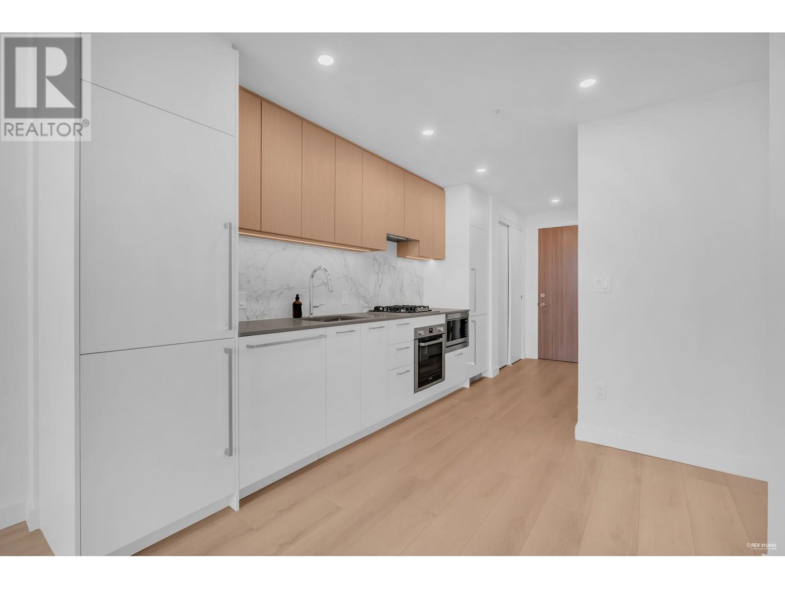 1507 6468 Willingdon Avenue Property Photo 4