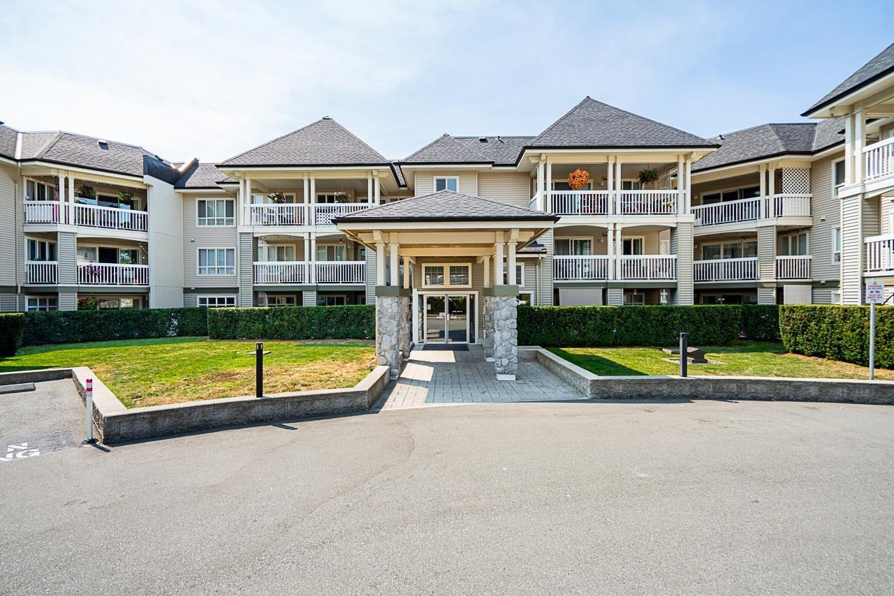 330 22020 49 Avenue Property Photo 3