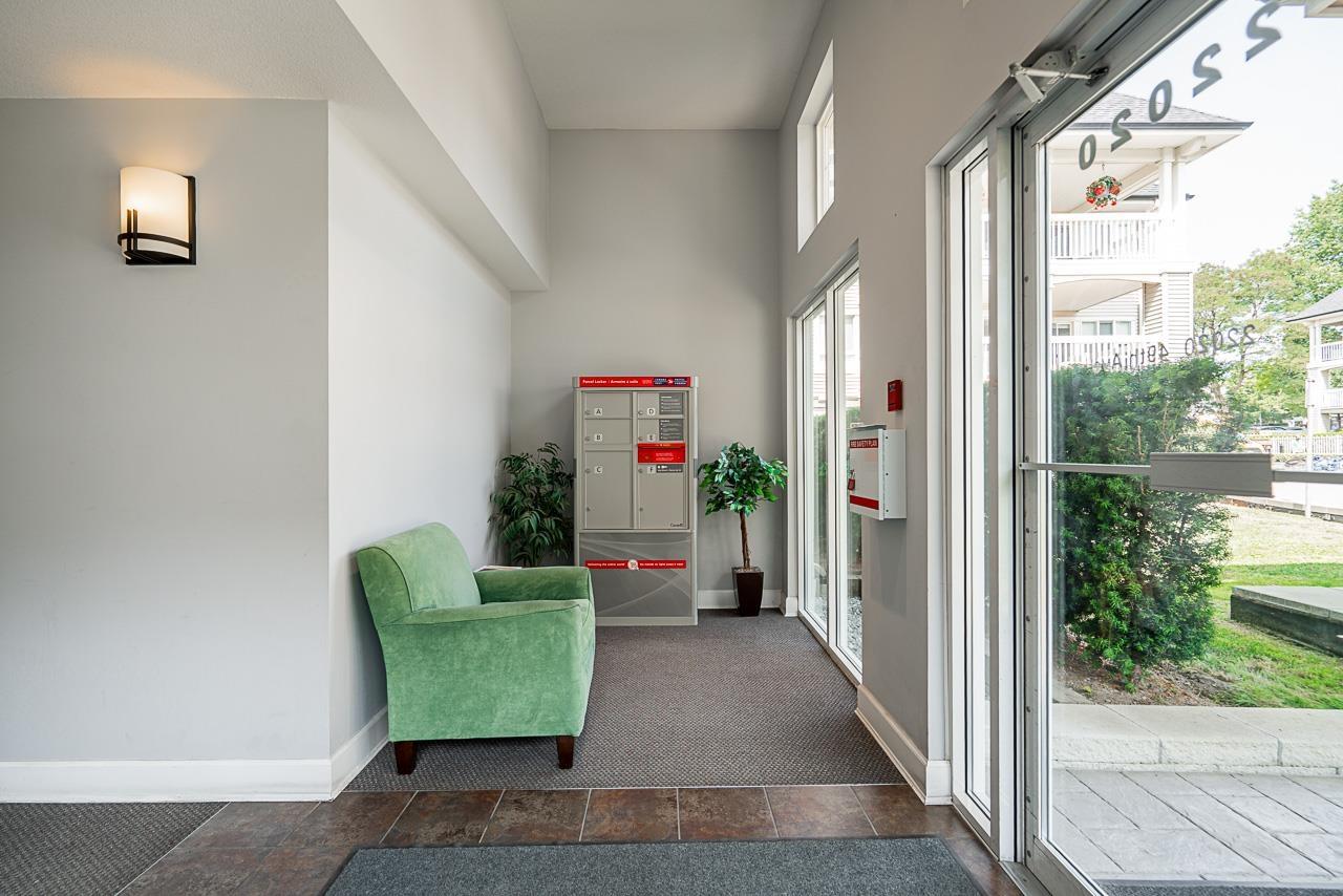 330 22020 49 Avenue Property Photo 4