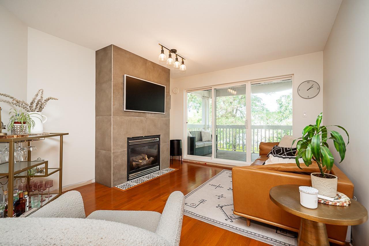 330 22020 49 Avenue Property Photo 8