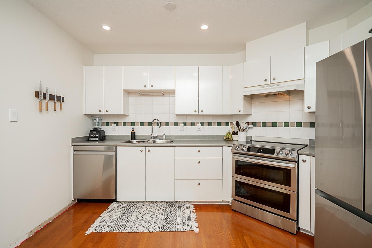 330 22020 49 Avenue Property Photo 13