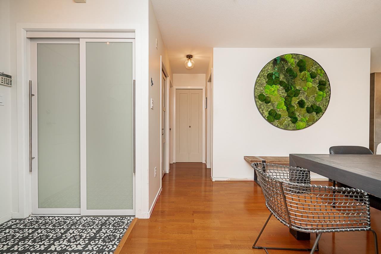 330 22020 49 Avenue Property Photo 14