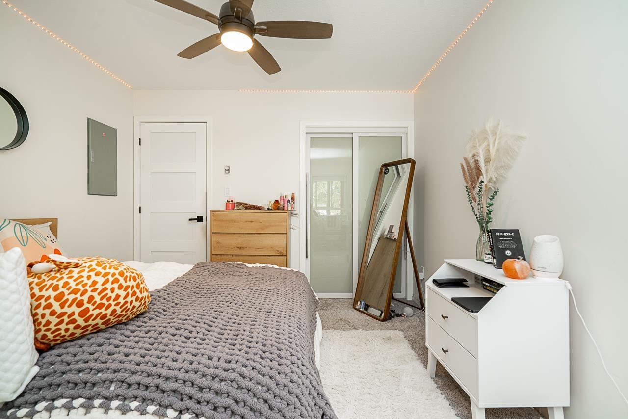 330 22020 49 Avenue Property Photo 22