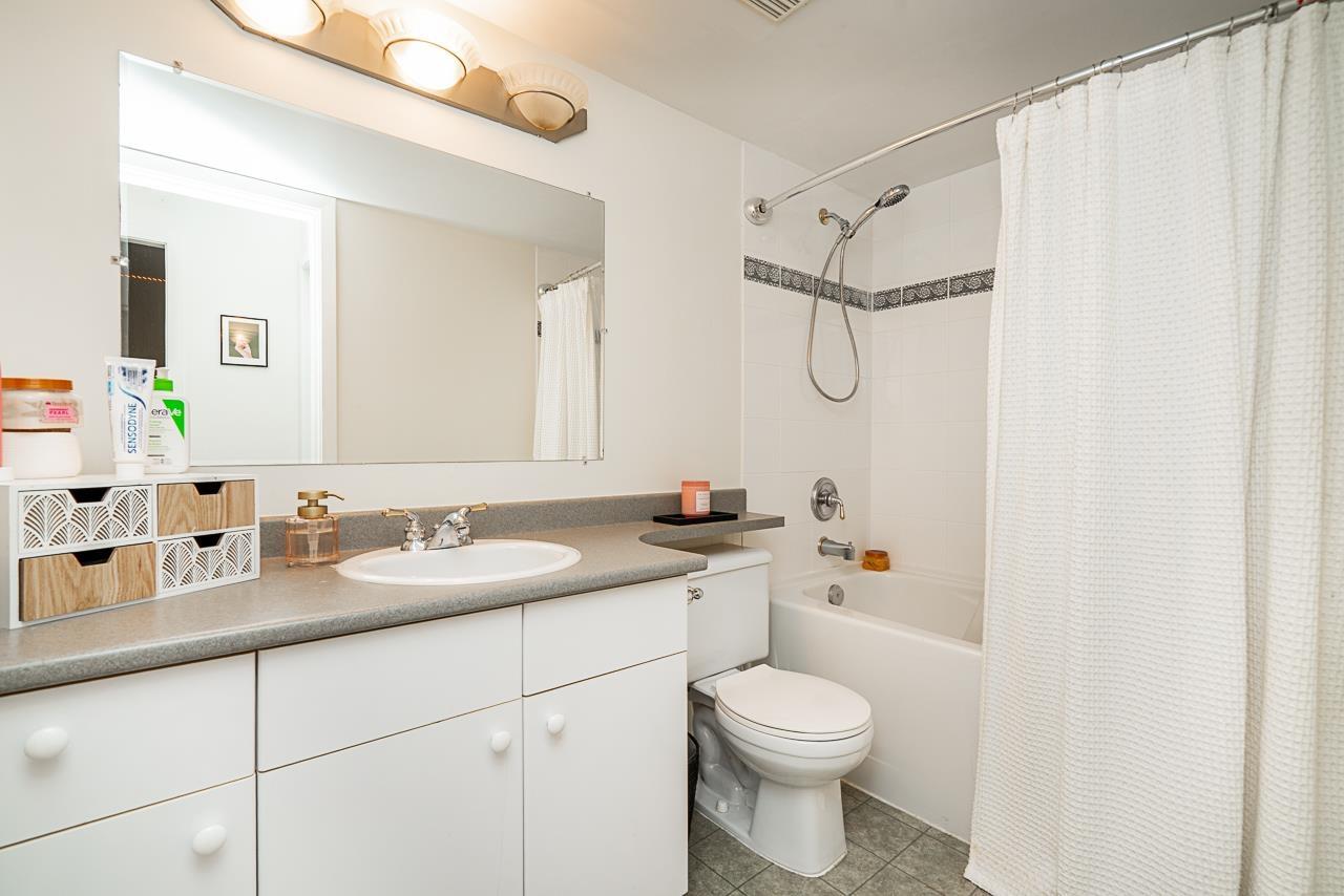 330 22020 49 Avenue Property Photo 23