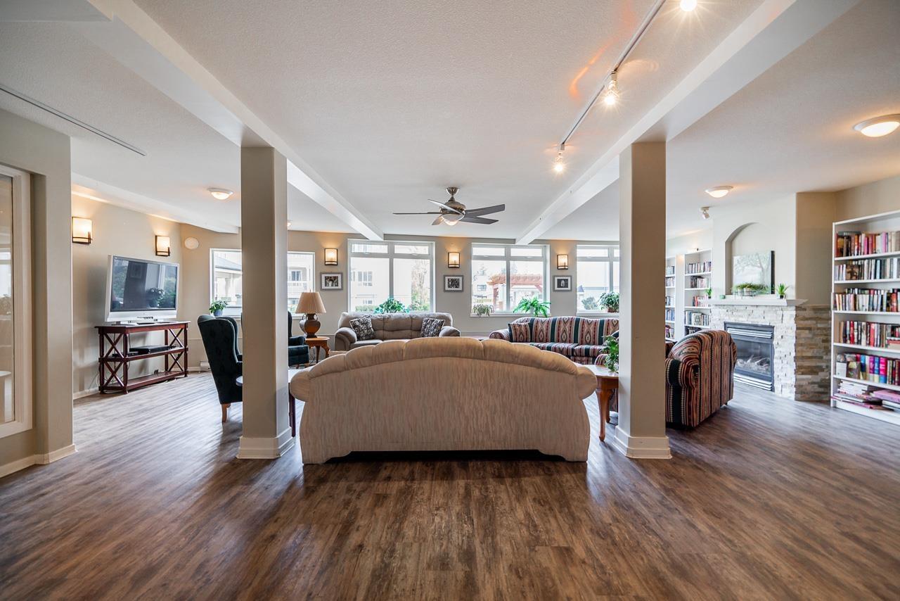 330 22020 49 Avenue Property Photo 31