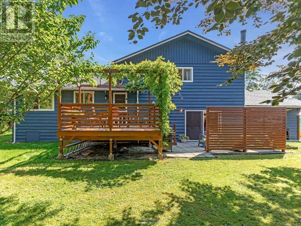 999 53a Street Property Photo 30