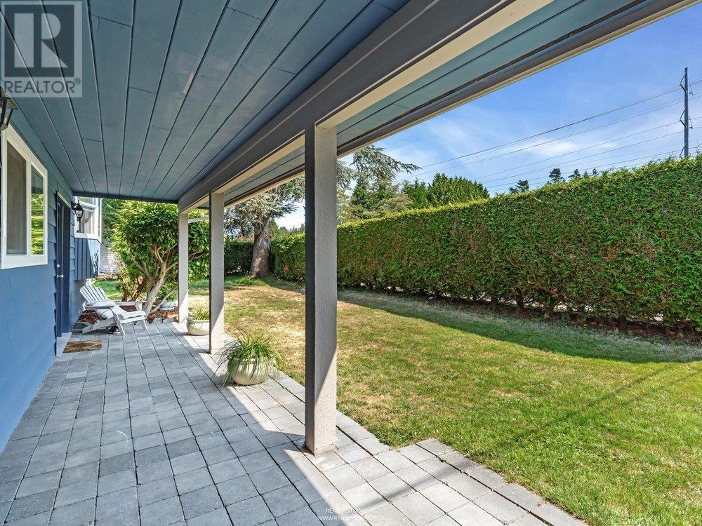 999 53a Street Property Photo 35