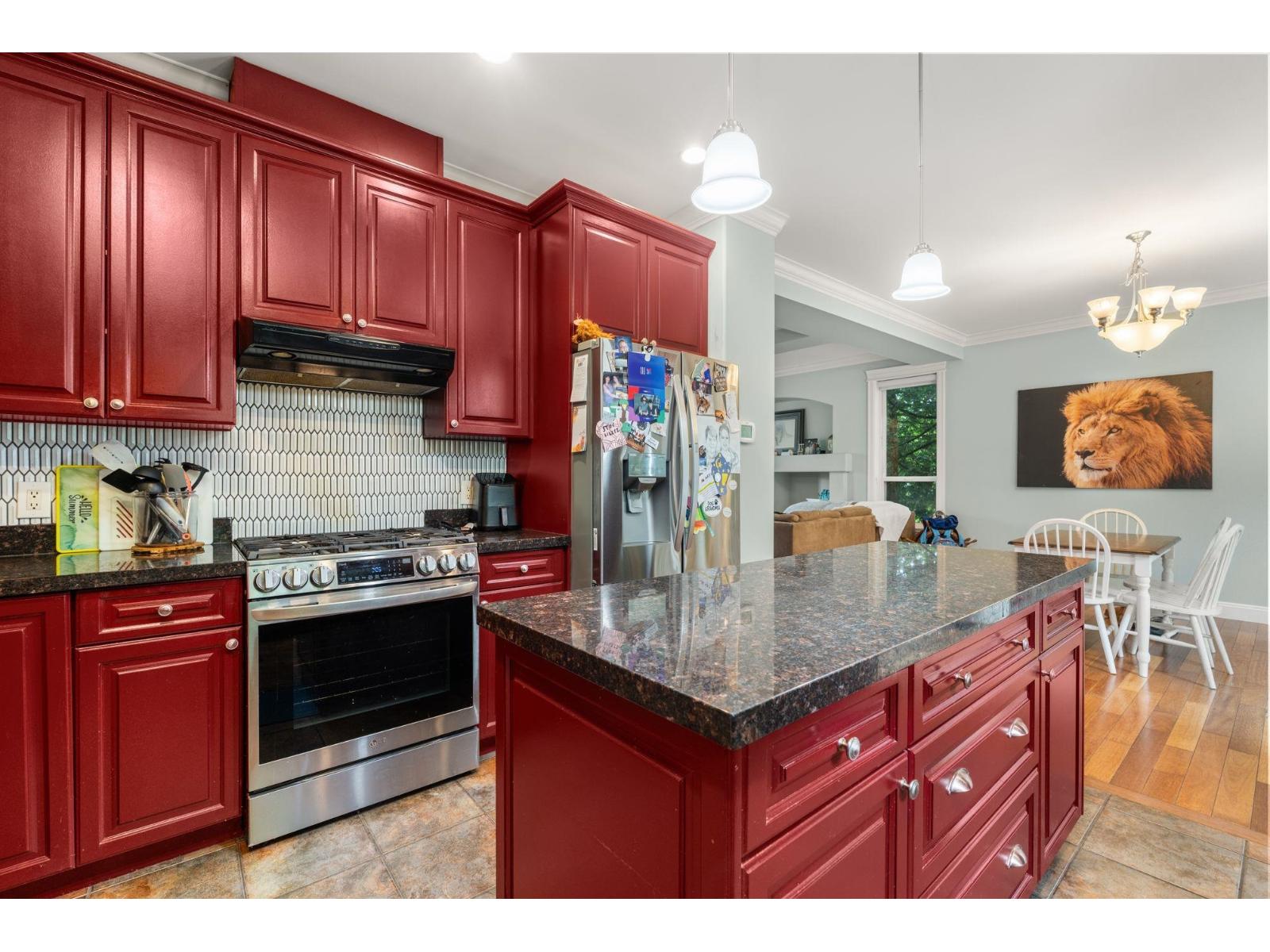 20752 Grade Crescent Property Photo 12