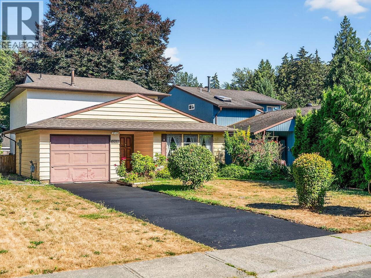 1209 Nestor Street Property Photo 1