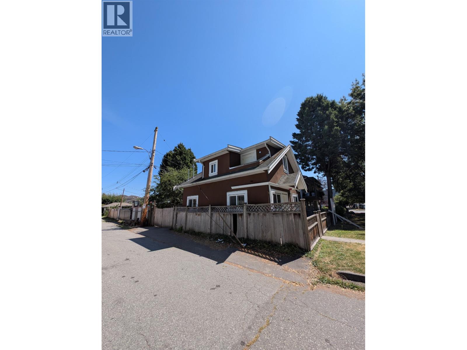 6388 ELLIOTT STREET Property Photo 1