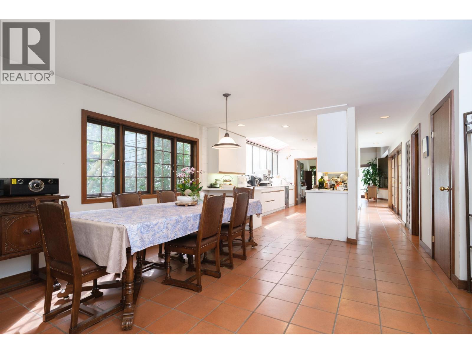 6000 Buckingham Avenue Property Photo 13