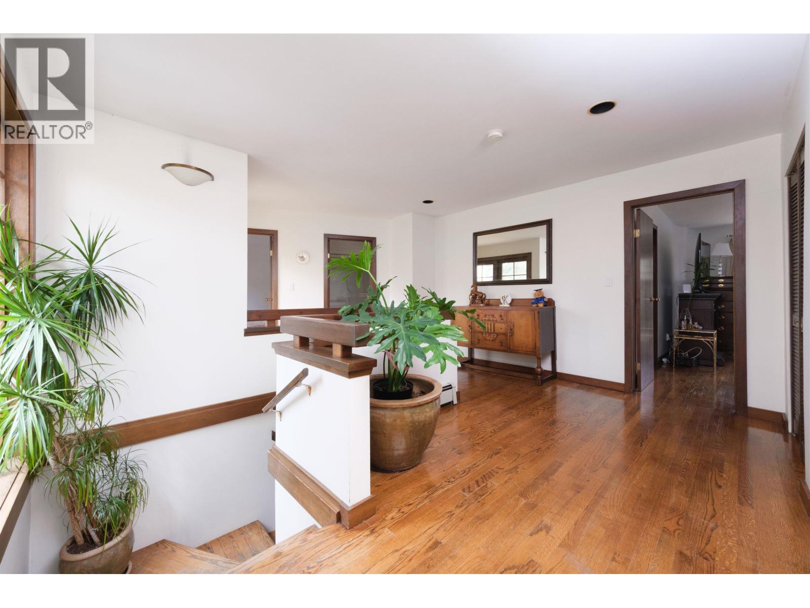 6000 Buckingham Avenue Property Photo 19