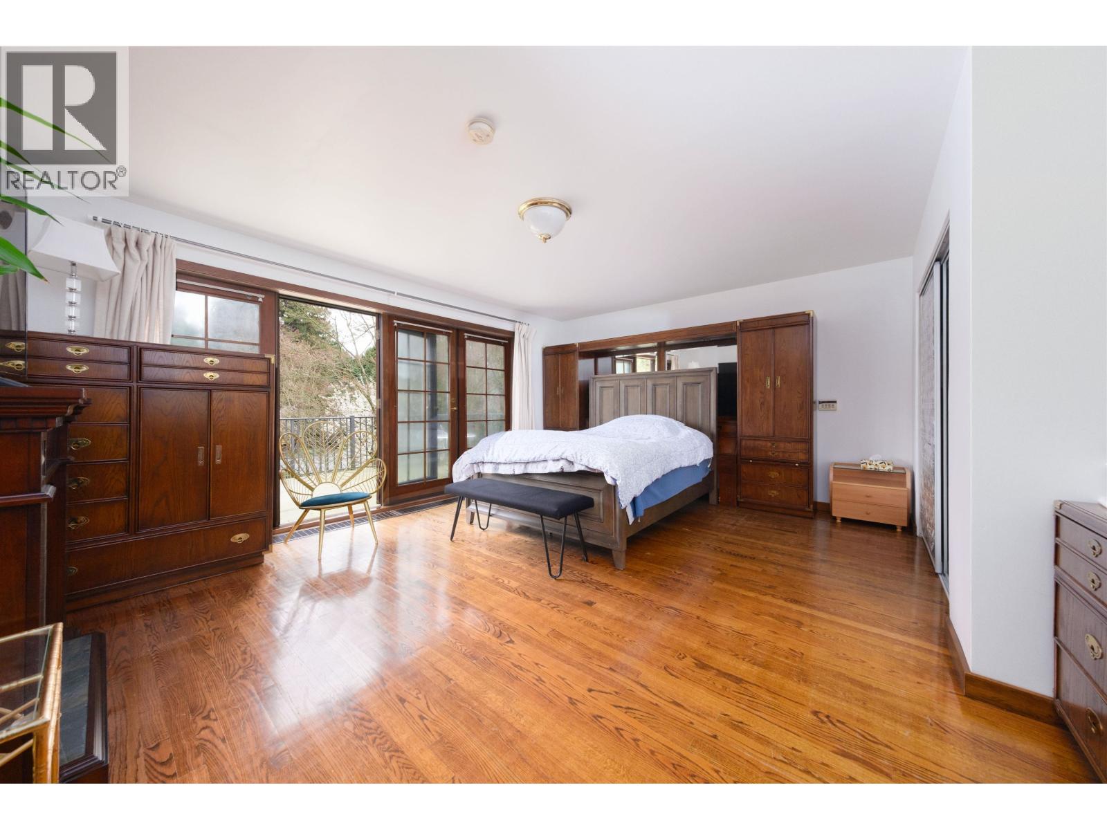 6000 Buckingham Avenue Property Photo 20