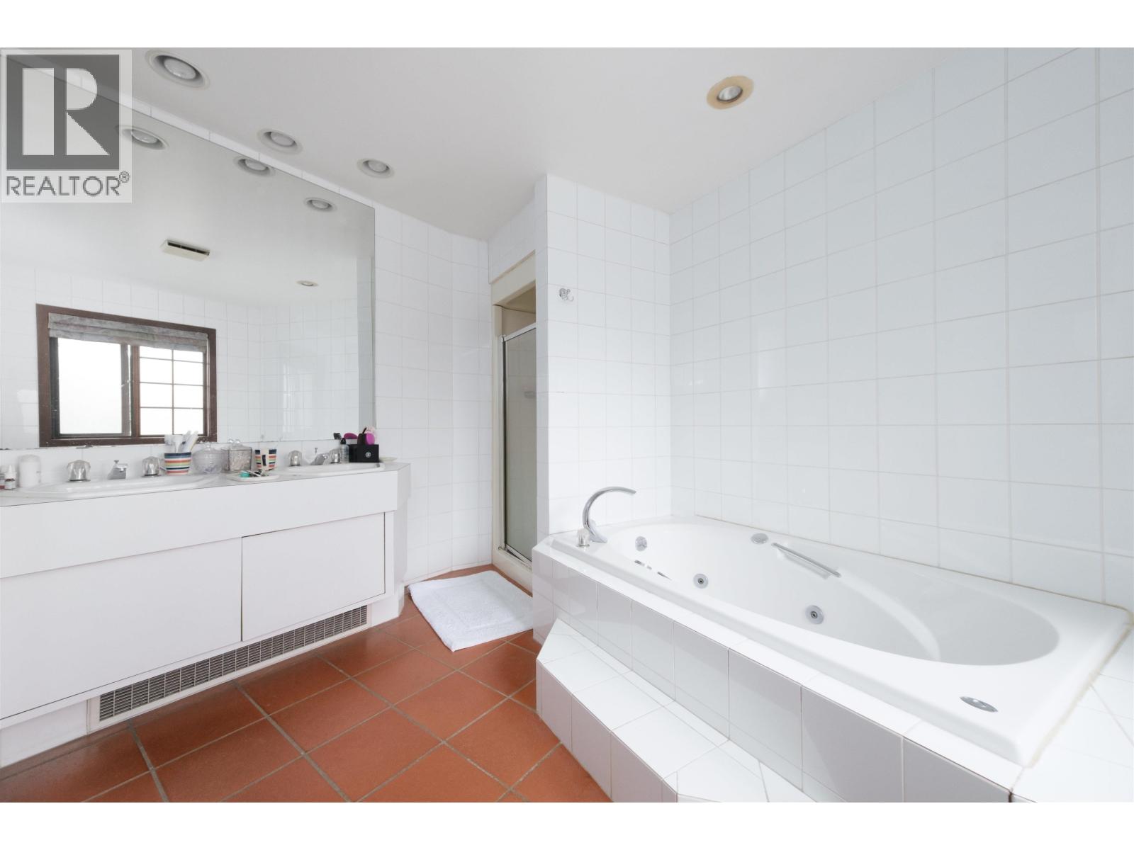 6000 Buckingham Avenue Property Photo 24