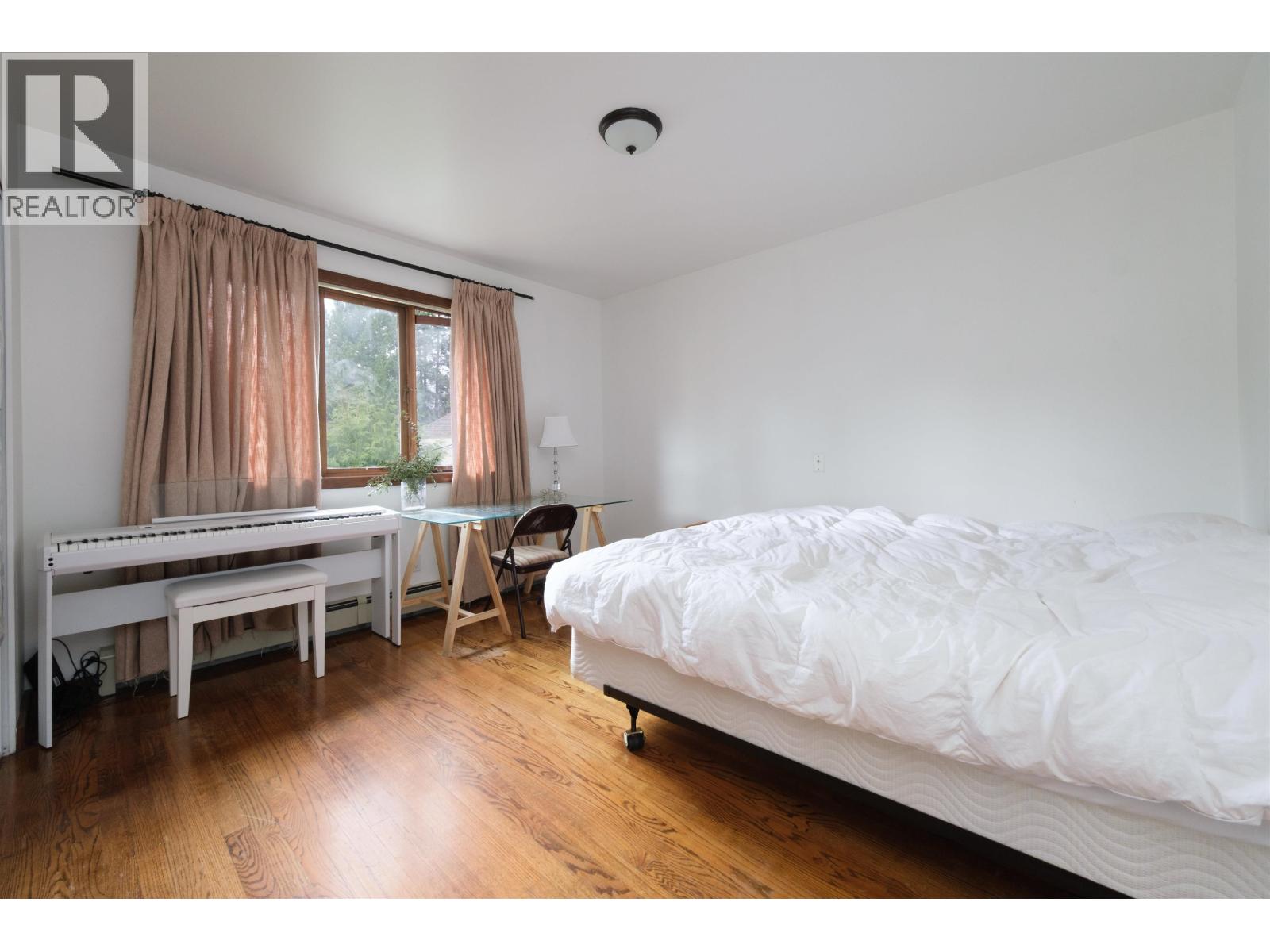6000 Buckingham Avenue Property Photo 29