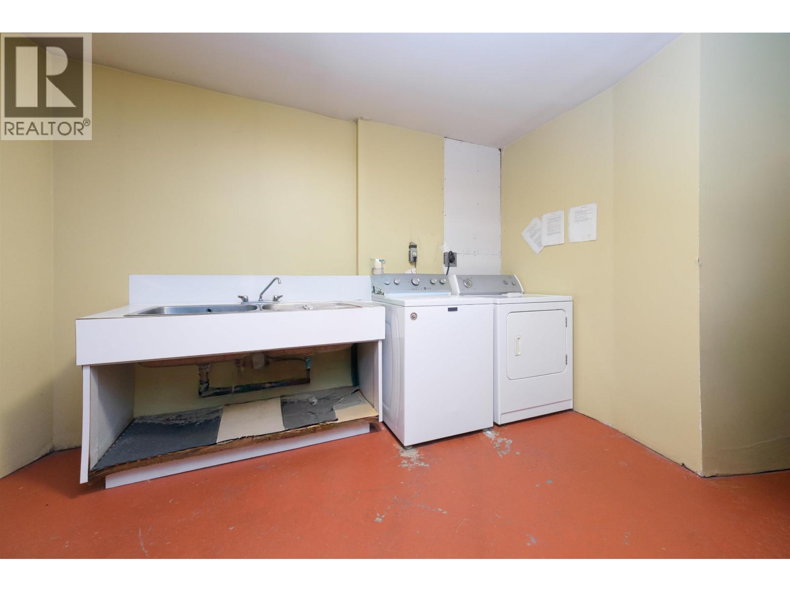 6000 Buckingham Avenue Property Photo 34