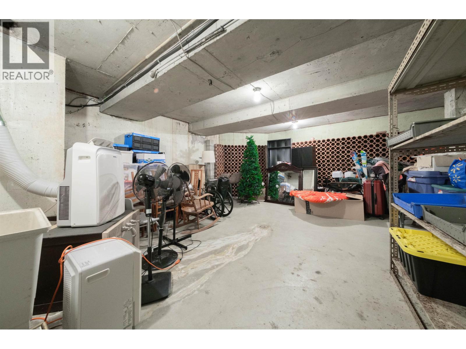 6000 Buckingham Avenue Property Photo 35