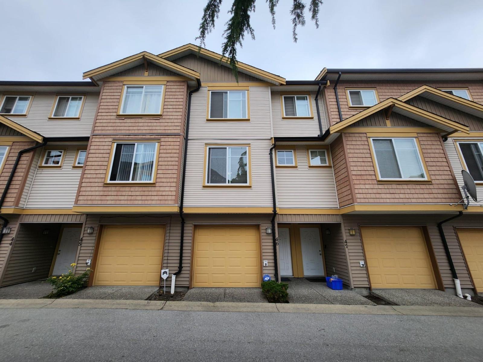 46 8633 159 Street Property Photo 1