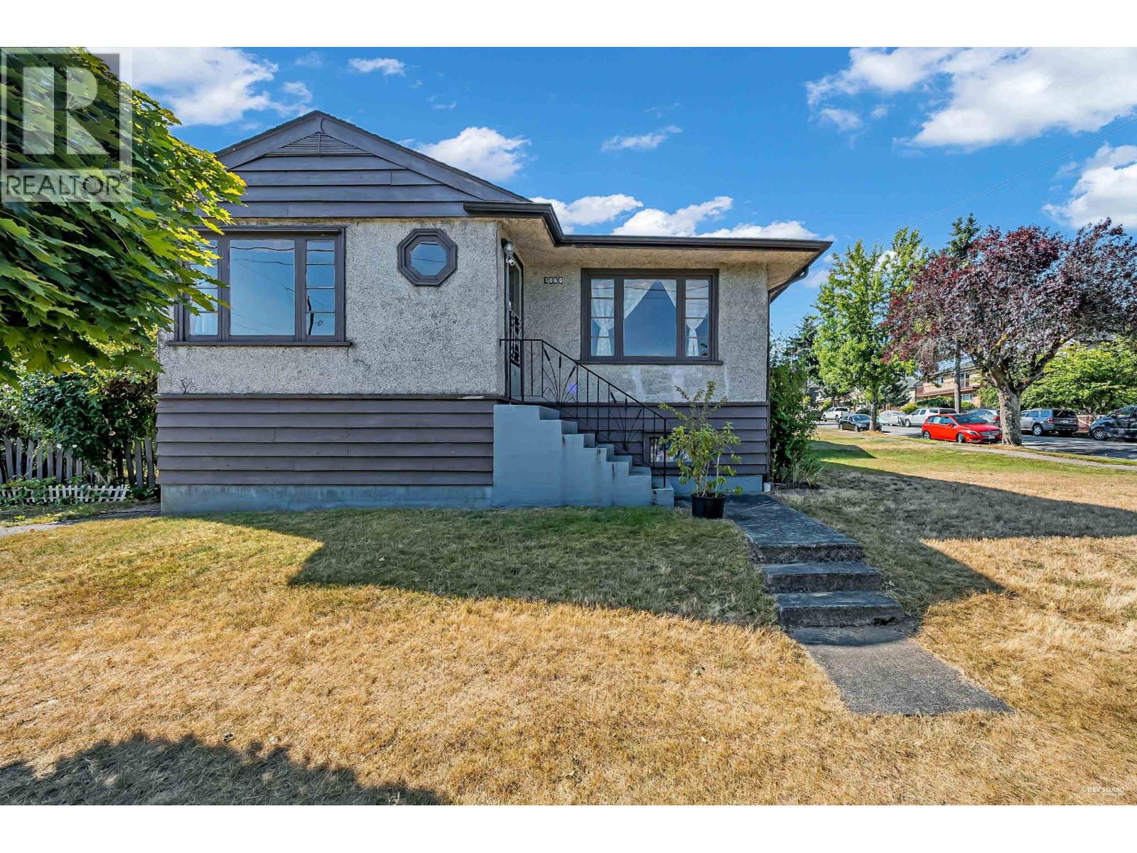 3060 Parker Street Property Photo 1