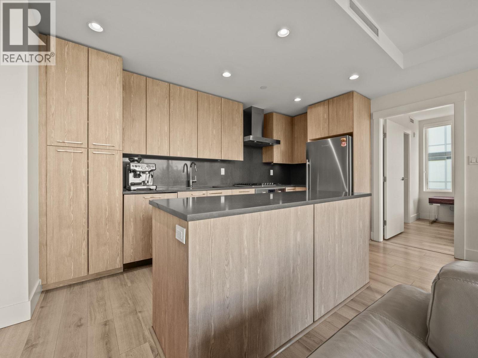 10788 No. 5 Road #321 Property Photo 6