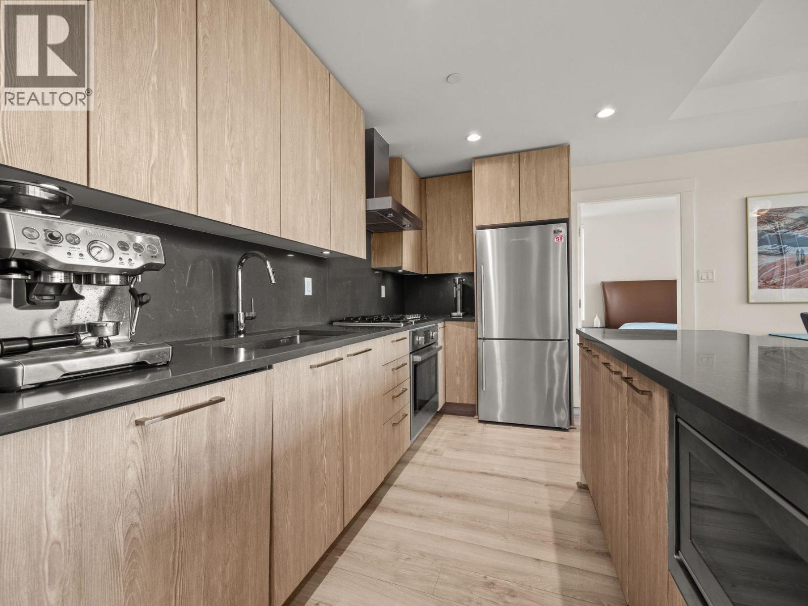 10788 No. 5 Road #321 Property Photo 7