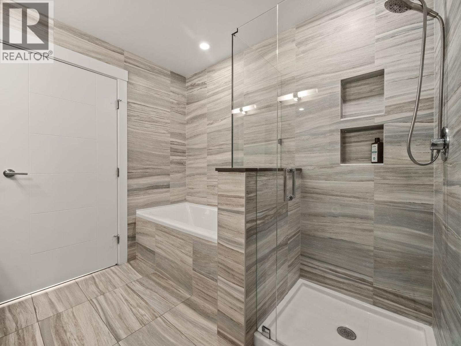 10788 No. 5 Road #321 Property Photo 15