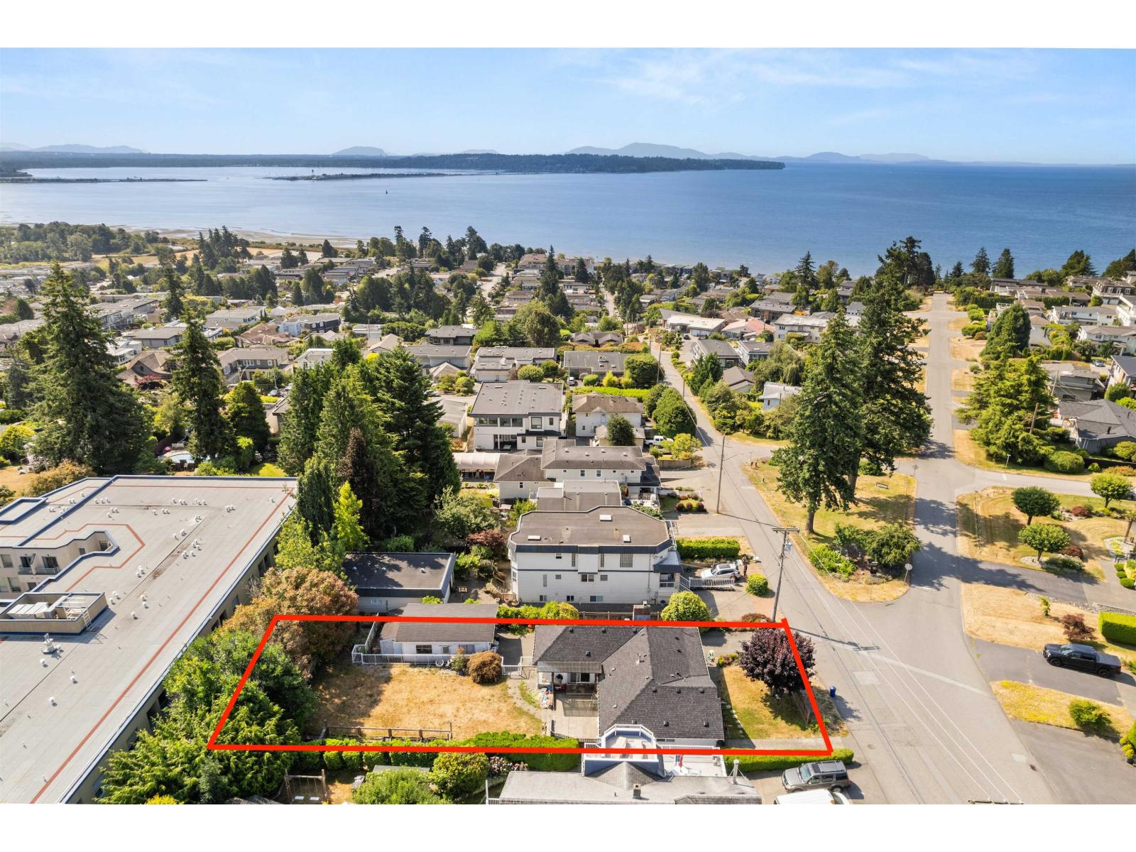 1154 FINLAY STREET Property Photo 1