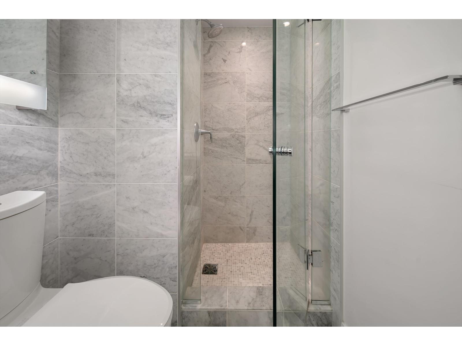 13696 100 #4508 Property Photo 7