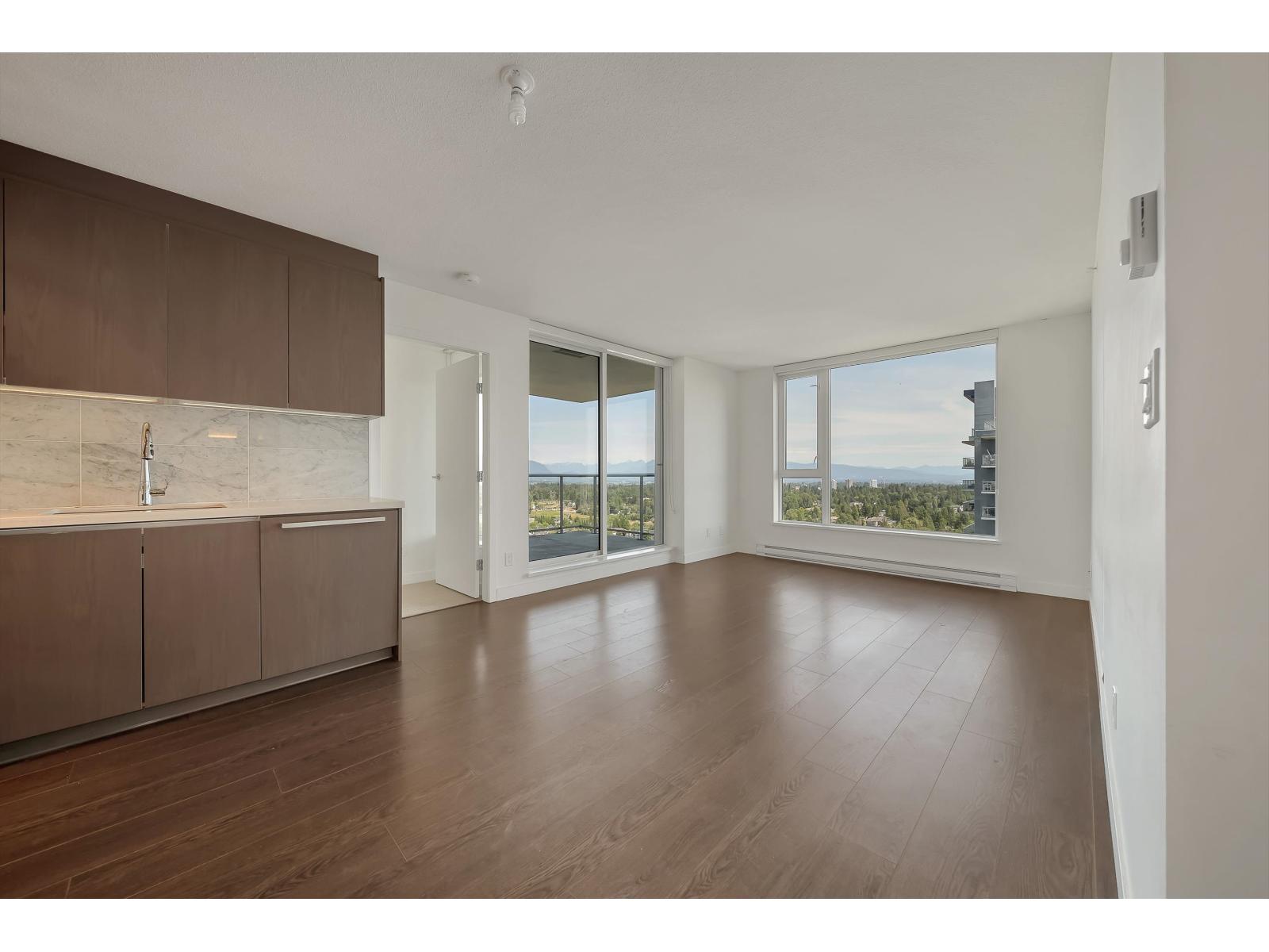 13696 100 #4508 Property Photo 16