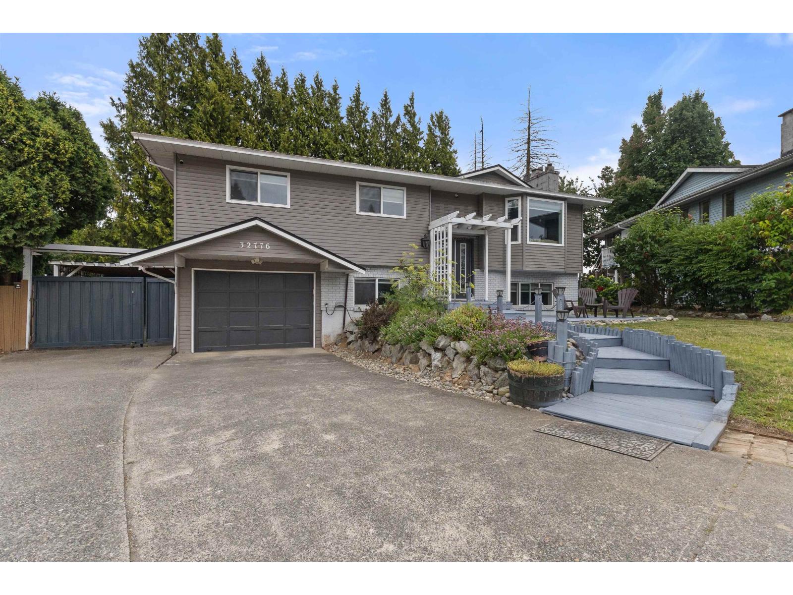 32776 Cowichan Terrace Property Photo 1