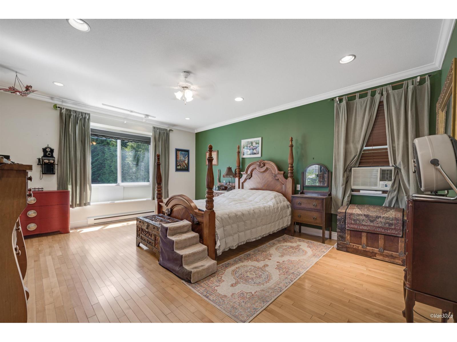 15210 29a Avenue Property Photo 8
