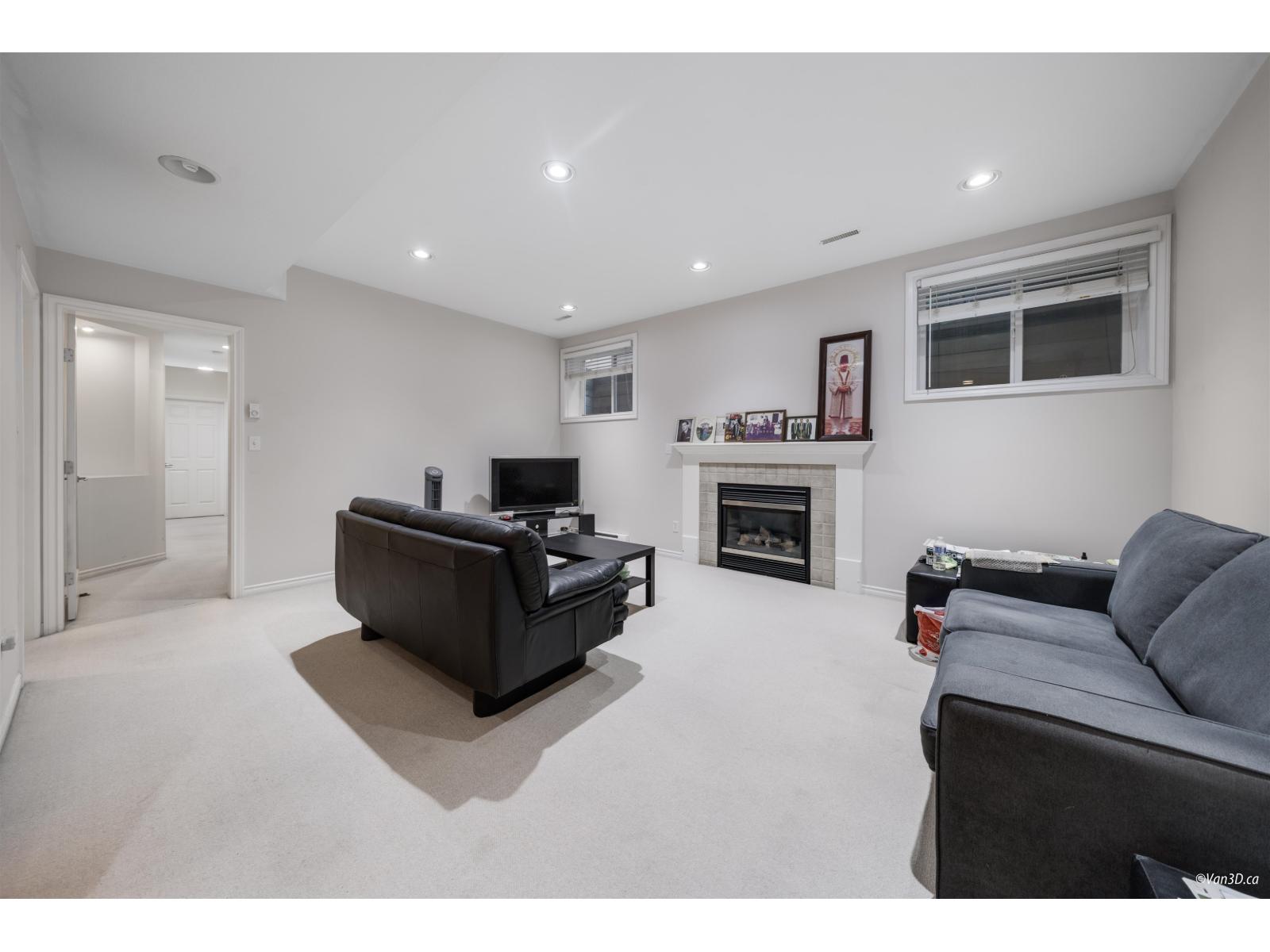 15210 29a Avenue Property Photo 33