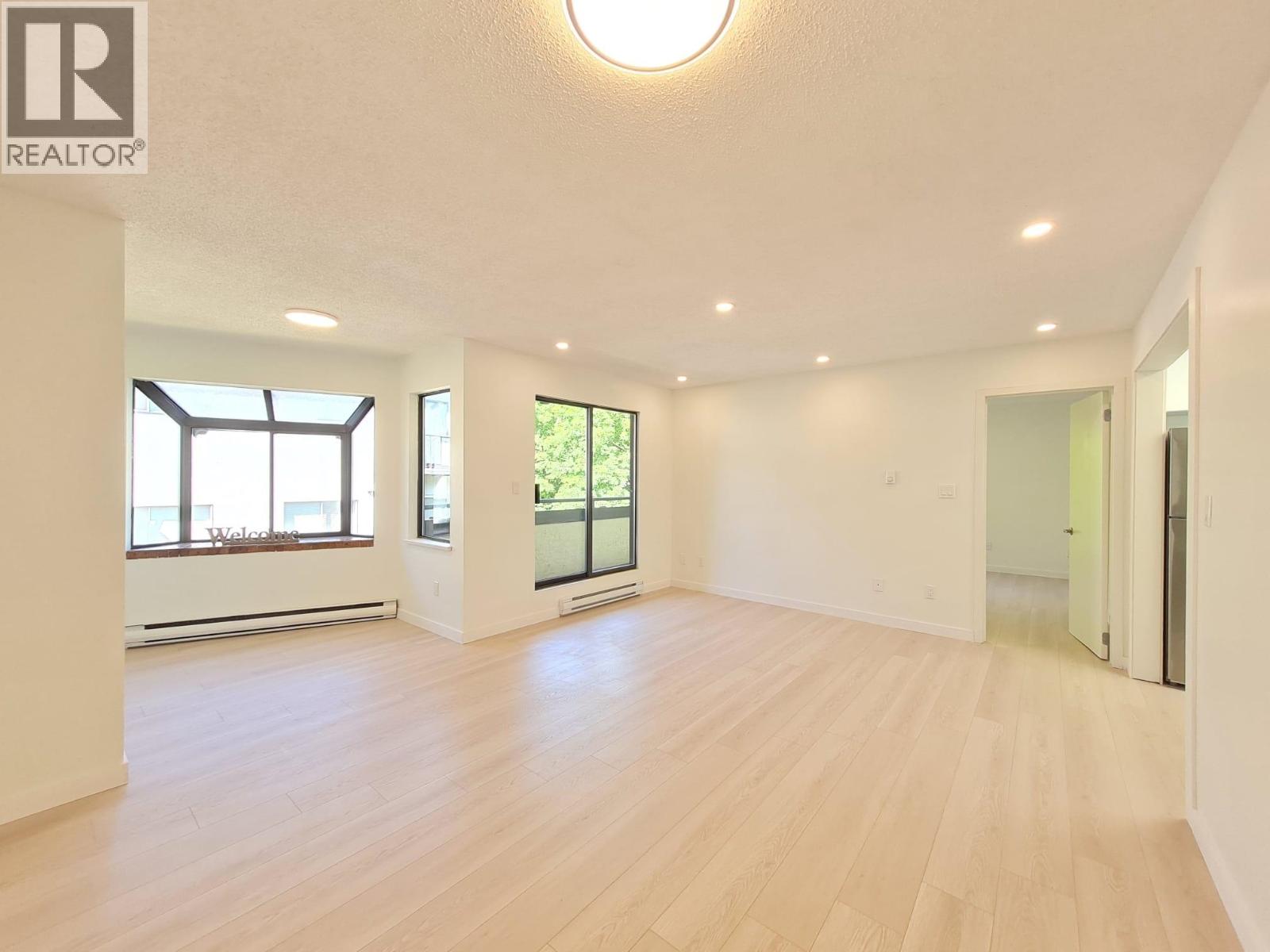301 8645 Osler Street Property Photo 1