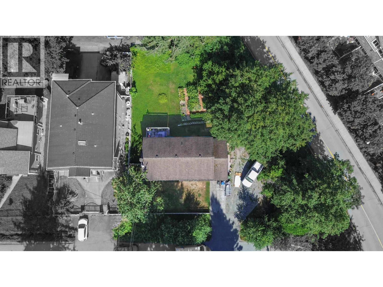 38069 Fifth Avenue Property Photo 7
