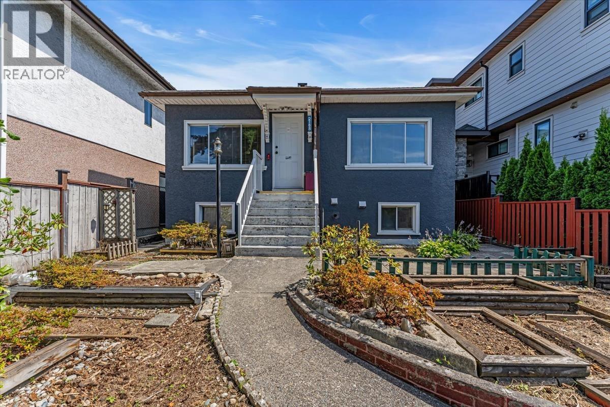 2168 Renfrew Street Property Photo 1