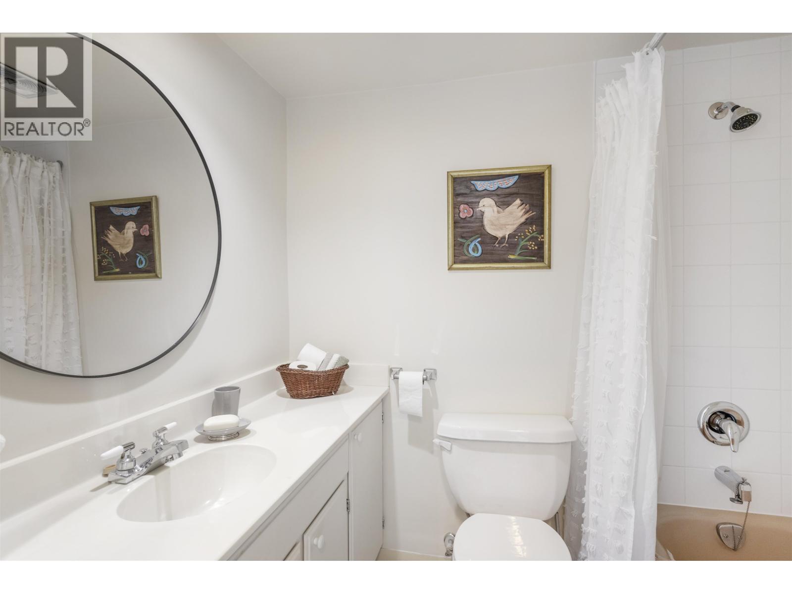 904 1850 Comox Street Property Photo 21
