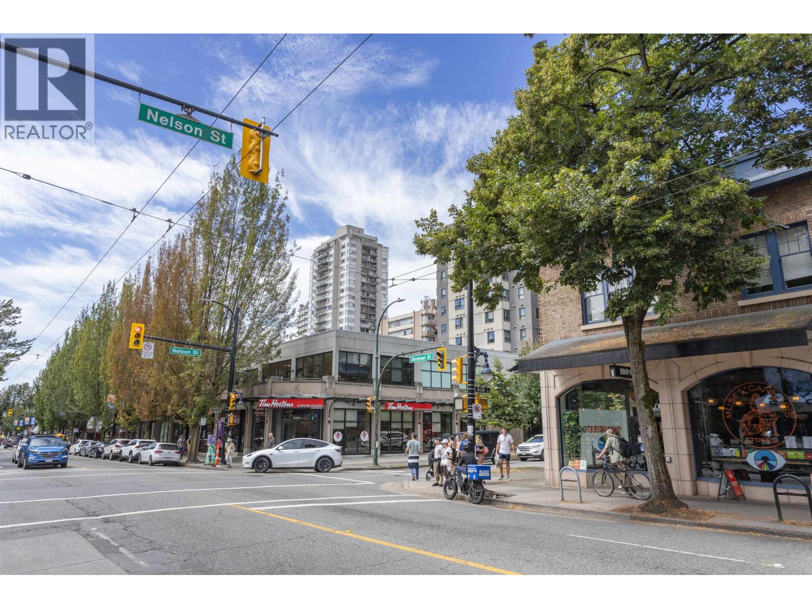 904 1850 Comox Street Property Photo 32