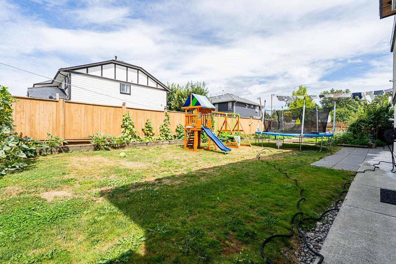 8736 140a Street Property Photo 26