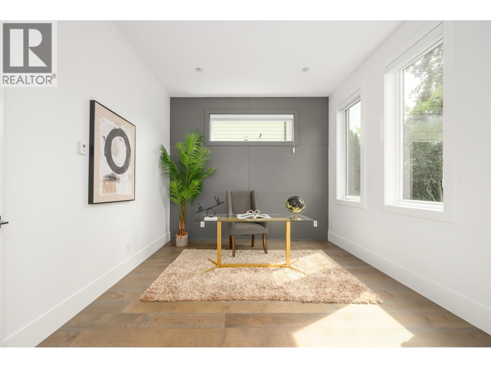 5477 15b Avenue Property Photo 13