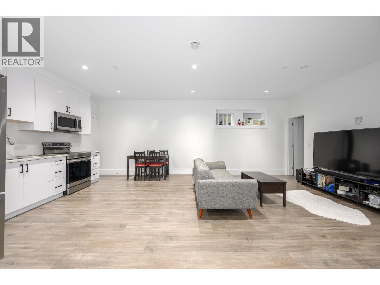 5477 15b Avenue Property Photo 29