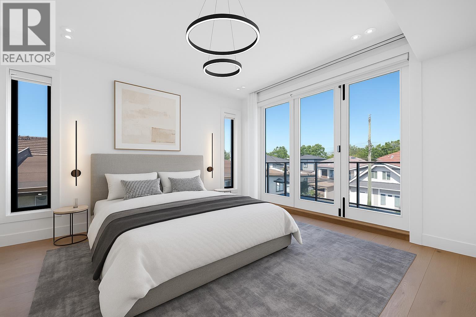 2111 East 46th Avenue Property Photo 13