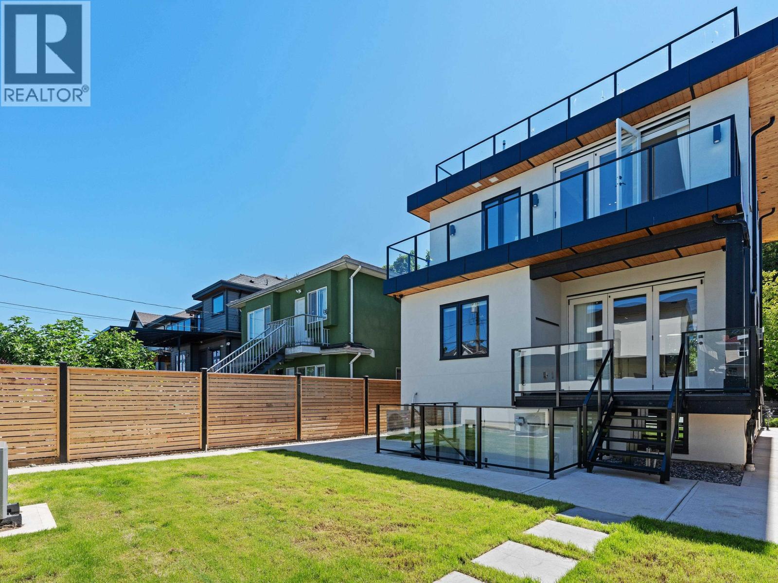 2111 East 46th Avenue Property Photo 29