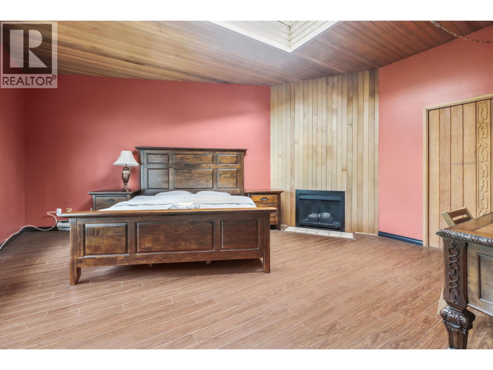 4523 King Edward Place Property Photo 13