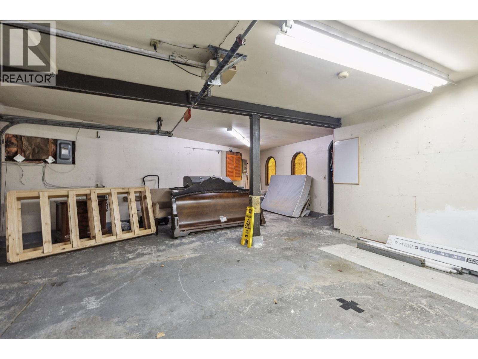 4523 King Edward Place Property Photo 33