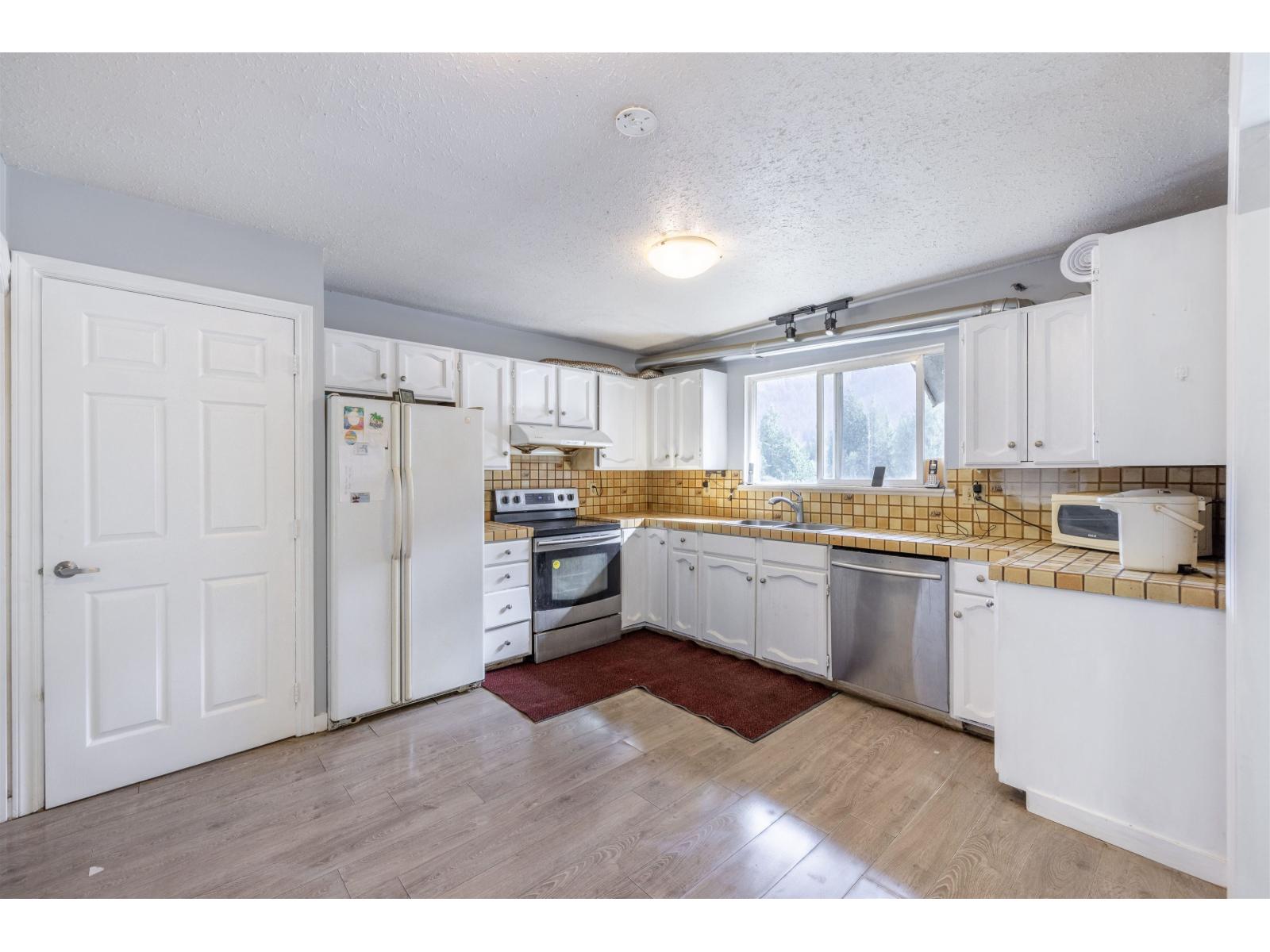 13842 Spratt Road Property Photo 14