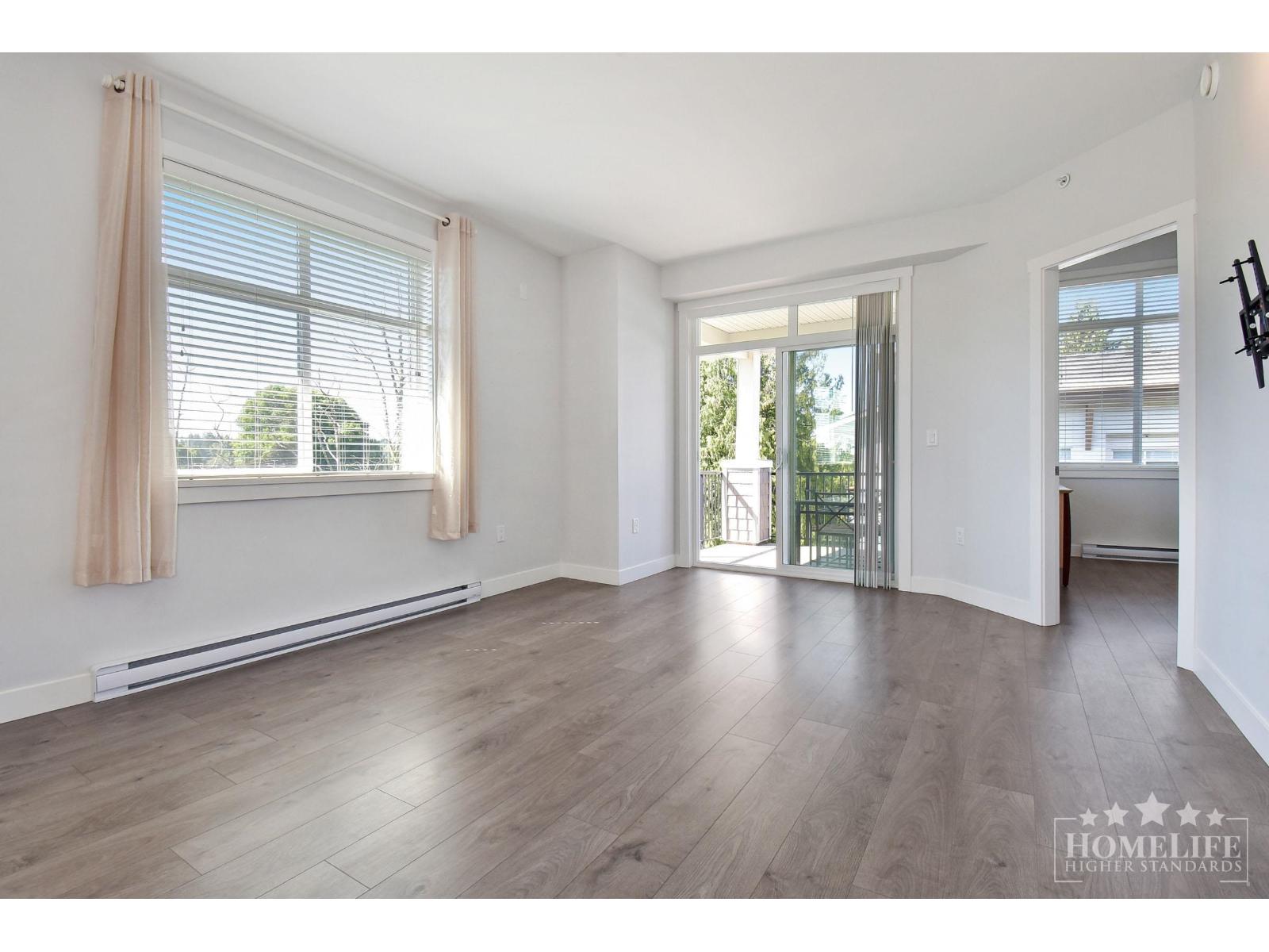 19940 Brydon #407 Property Photo 6