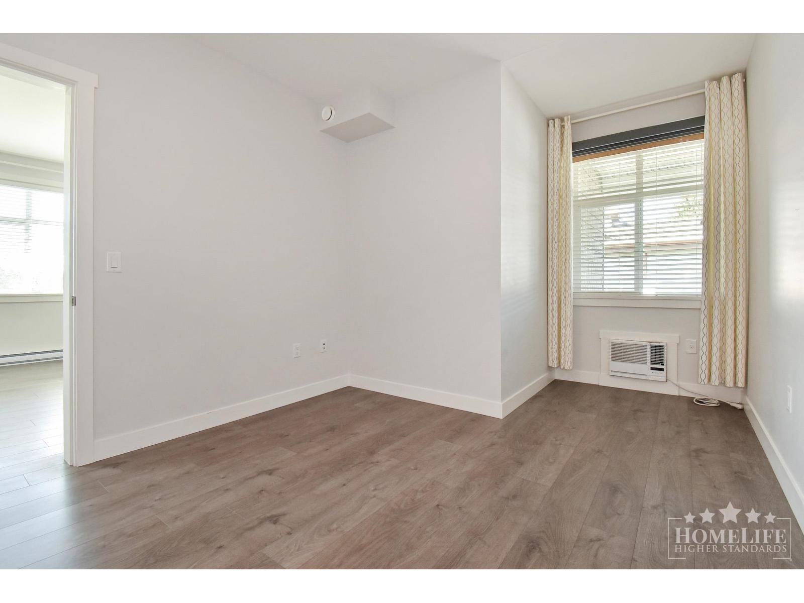 19940 Brydon #407 Property Photo 8