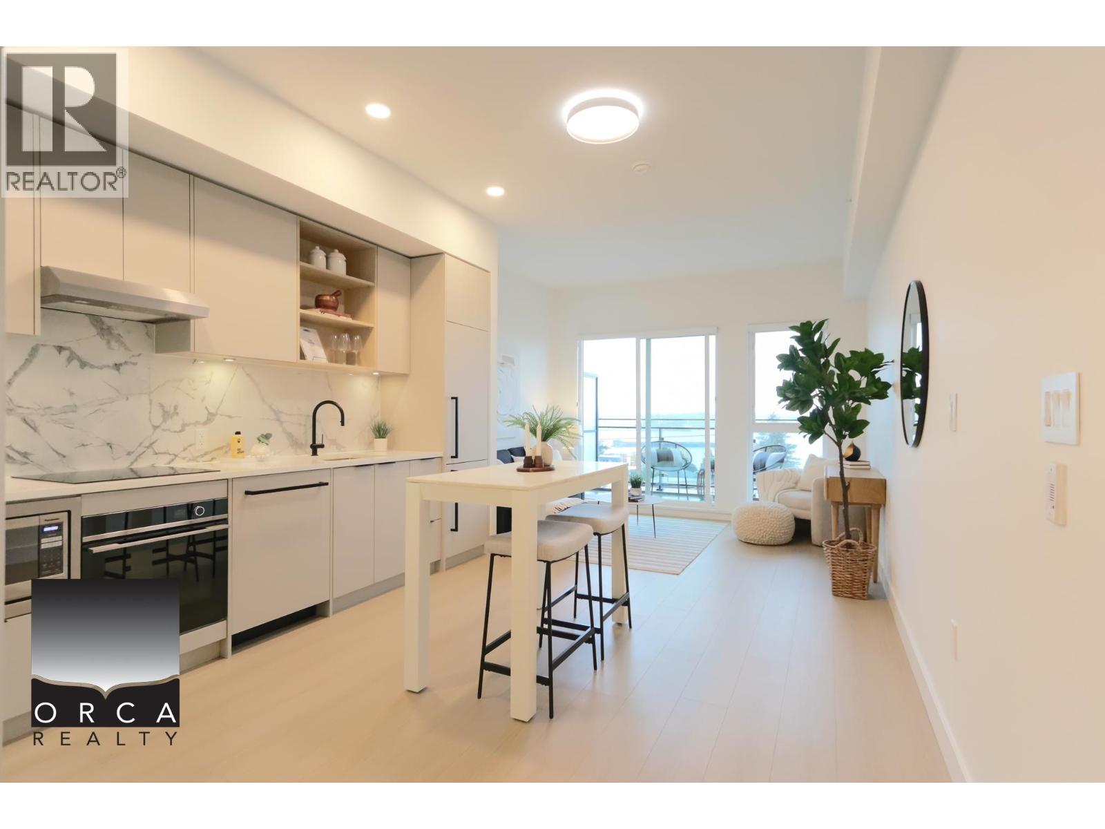 505 422 E 3rd Street Property Photo 3